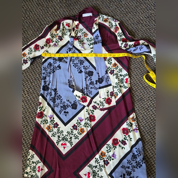 New Sandro dress of 100% silk - Picture 9 of 12